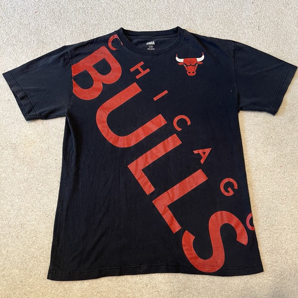 Chicago Bulls NBA Graphic Print T Shirt Black Red Large Oversized Streetwear Tee